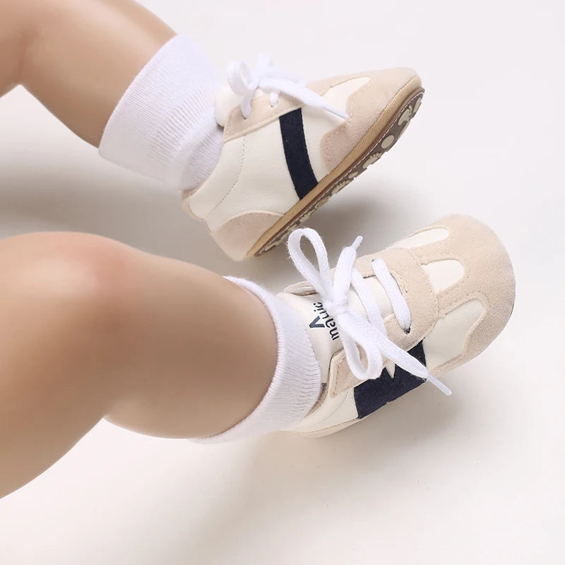 Fashionable baby shoes for spring and autumn casual baby lace up sports shoes rubber soles anti slip comfortable walking shoes